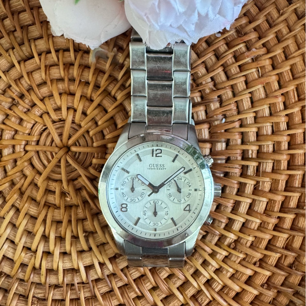 Guess Silver Men's Watch - Picture 3 of 3